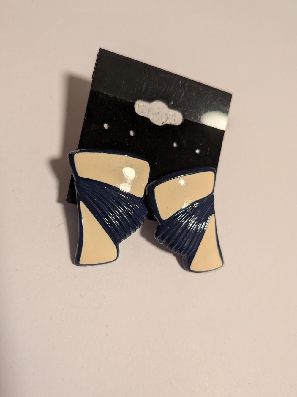 Vintage Cream & Navy Abstract Earrings